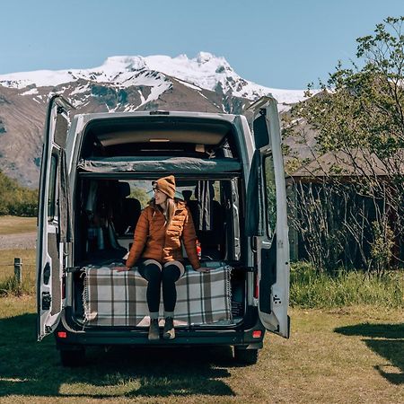 Kuku Campers - Campervans ケプラヴィーク エクステリア 写真