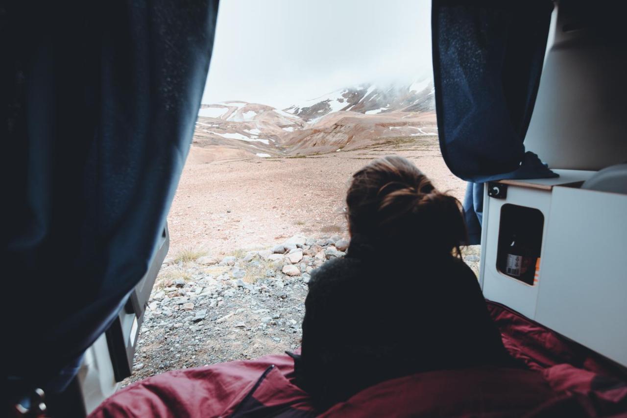 Kuku Campers - Campervans ケプラヴィーク エクステリア 写真