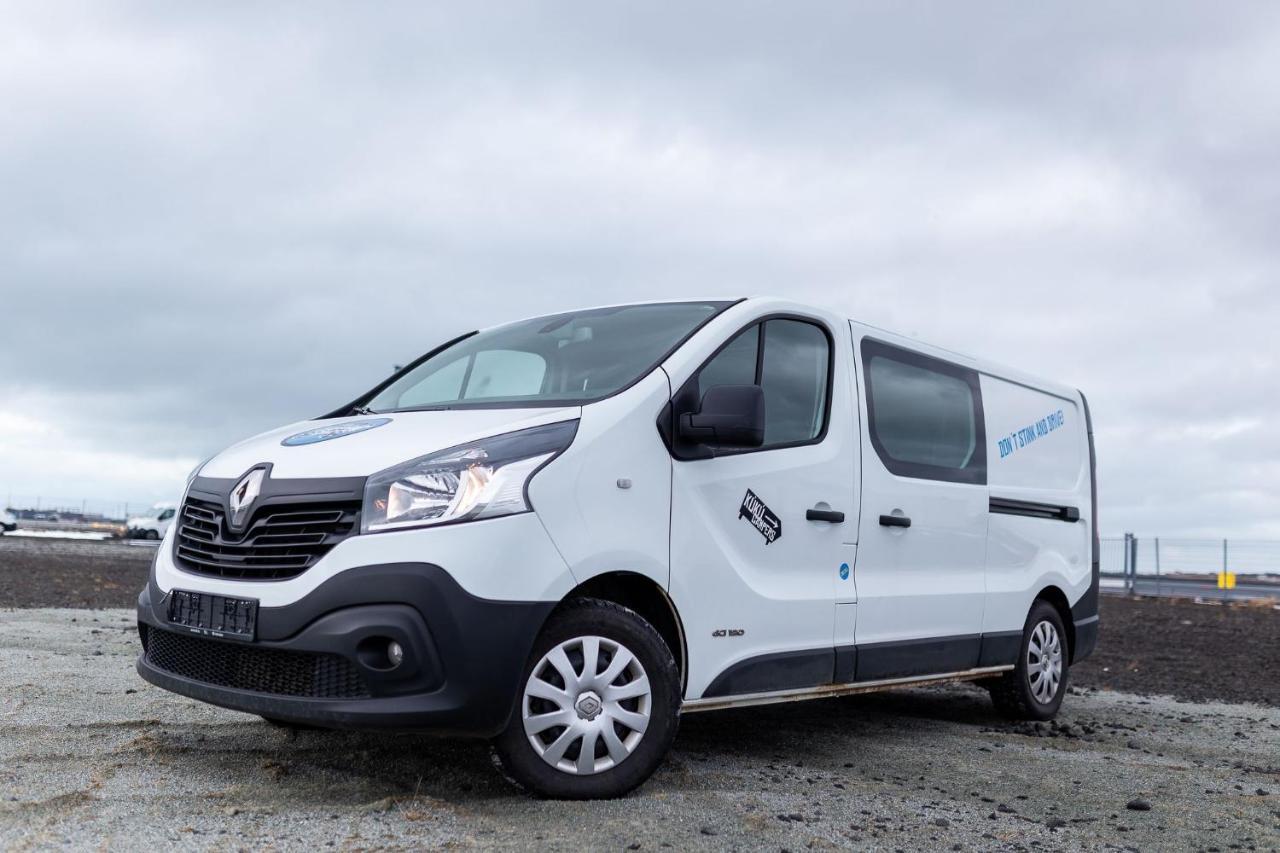 Kuku Campers - Campervans ケプラヴィーク エクステリア 写真