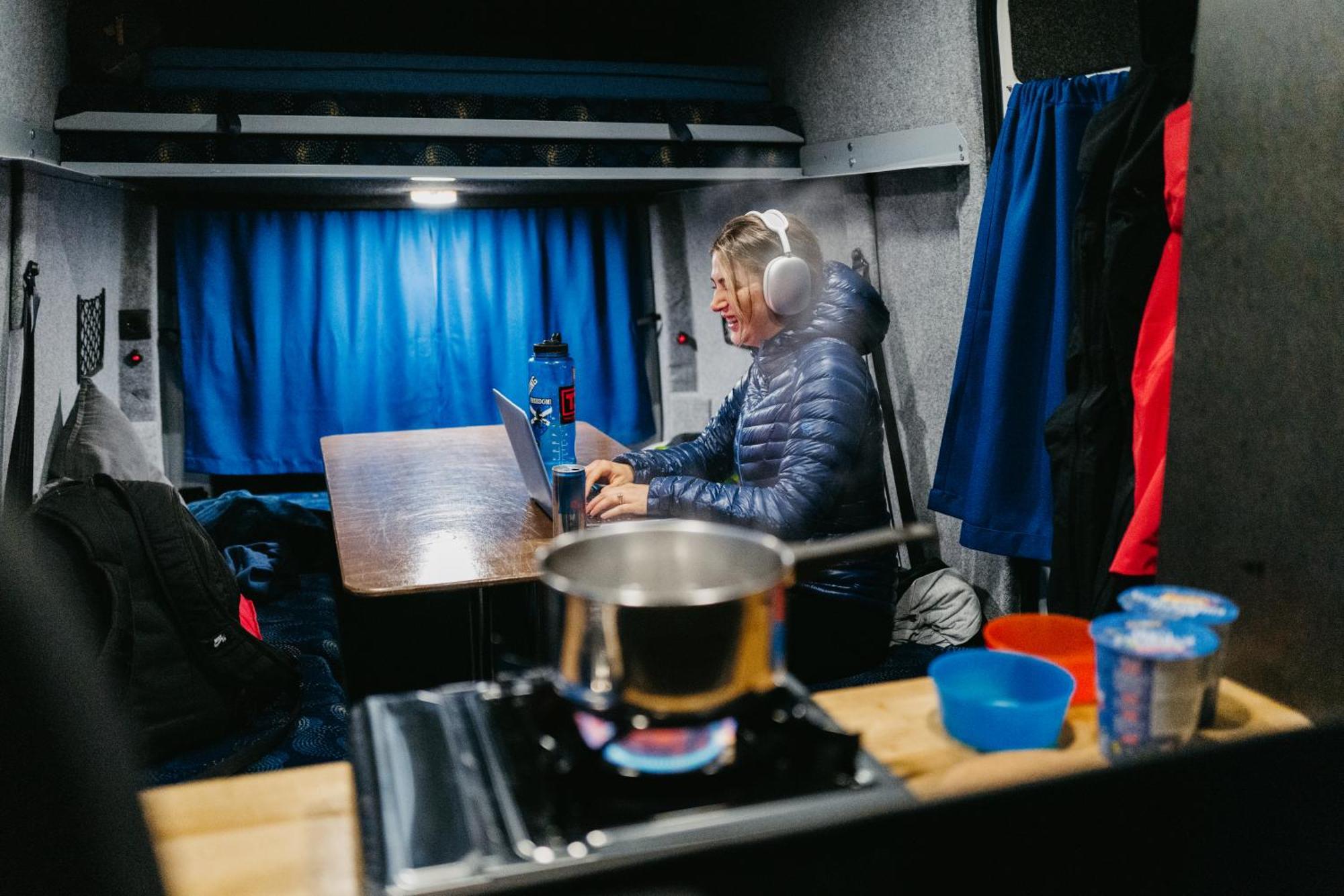 Kuku Campers - Campervans ケプラヴィーク エクステリア 写真